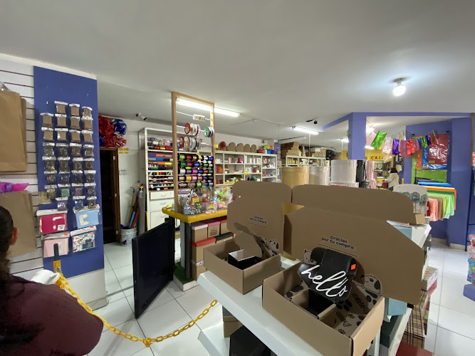 Negocio Cajas 1000 Usos Tienda