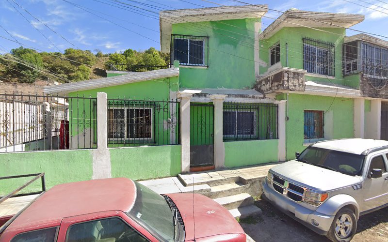 Negocio Casa De Cartón